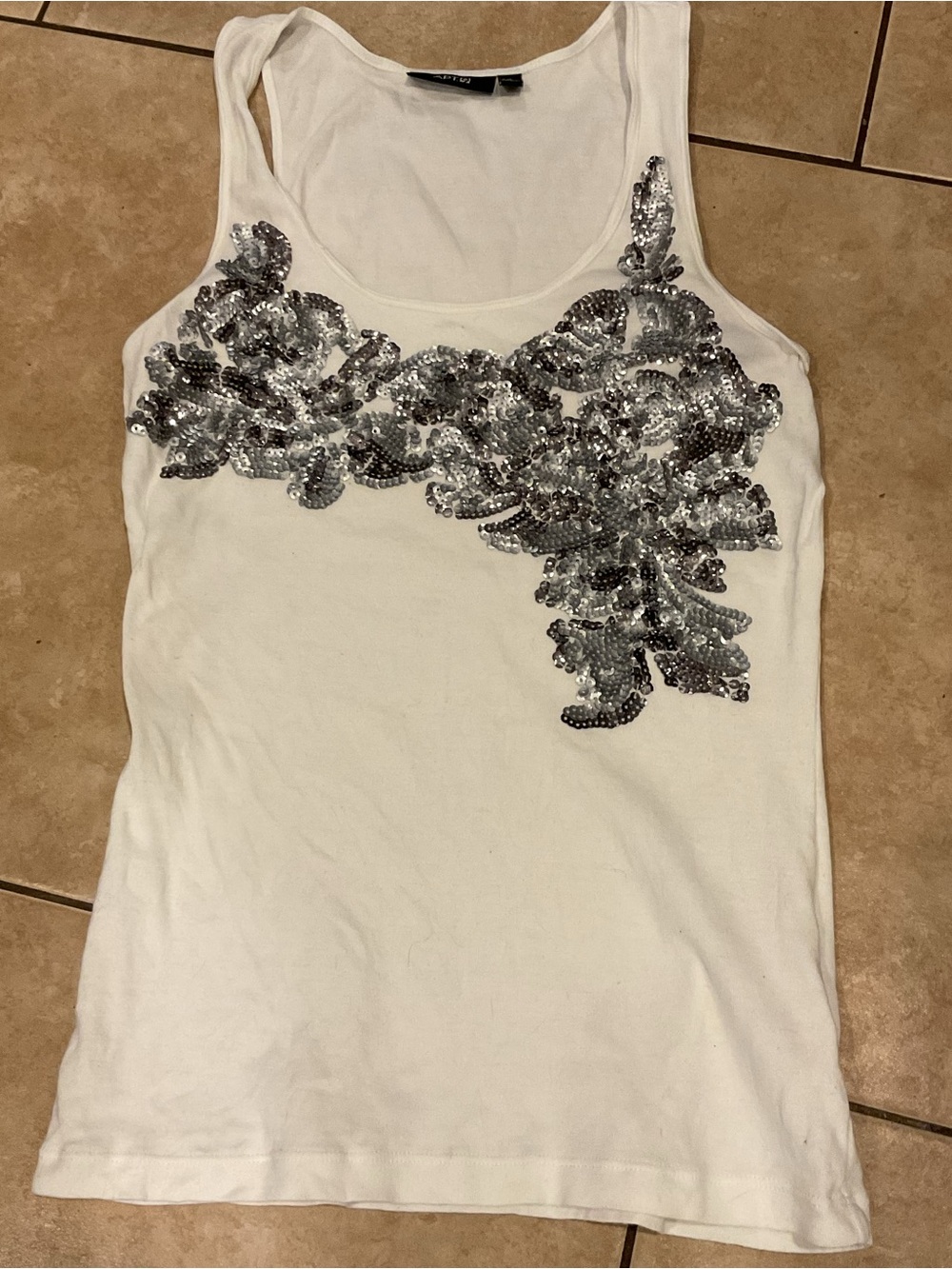 2010s Vibe White Sequin Appliqué Tank Top